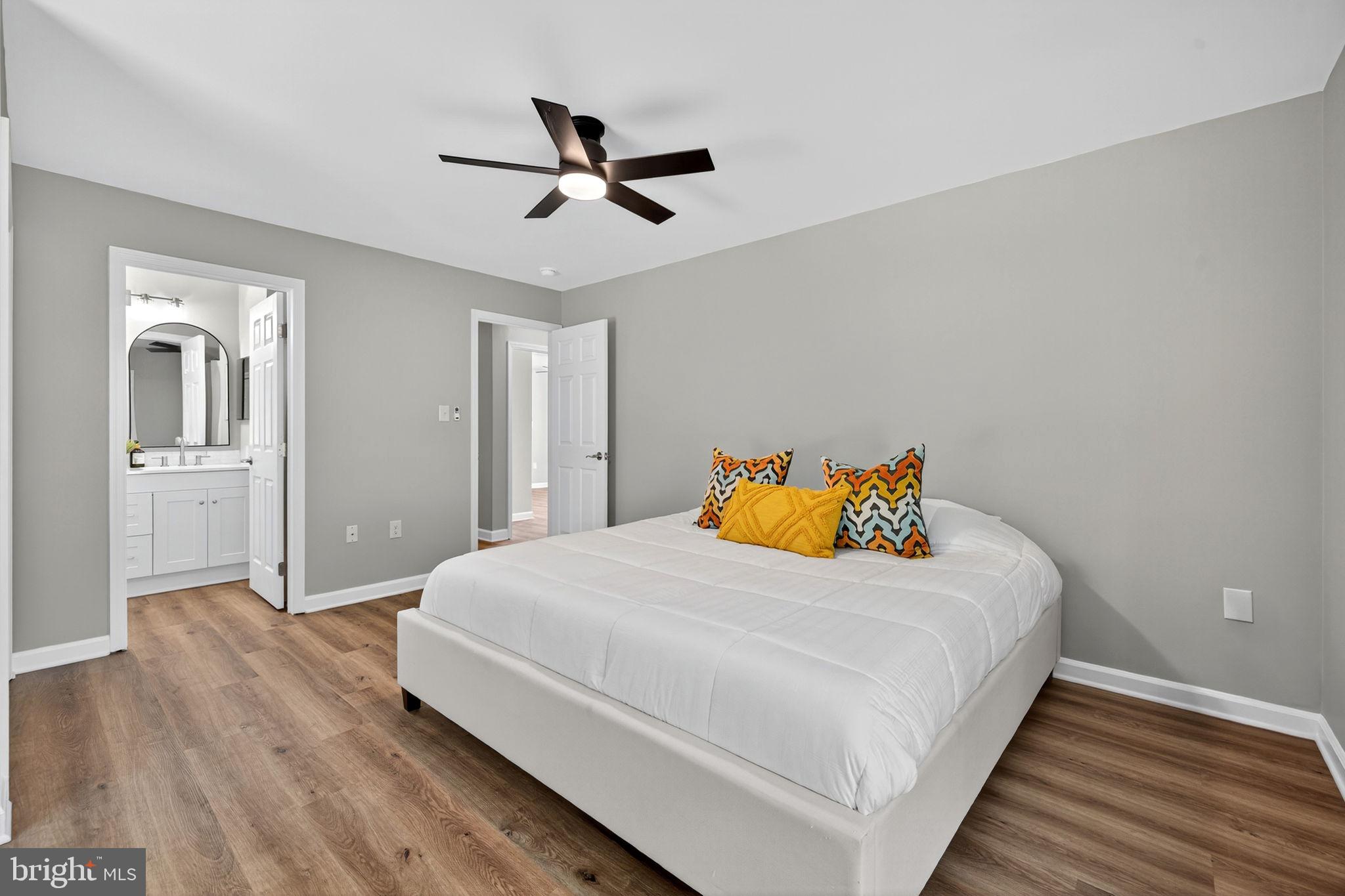 3057 OAK PARK
