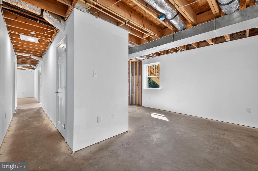 3057 OAK PARK