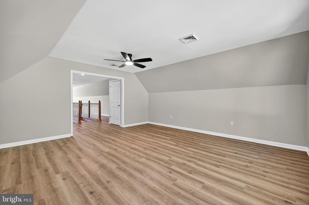 3057 OAK PARK