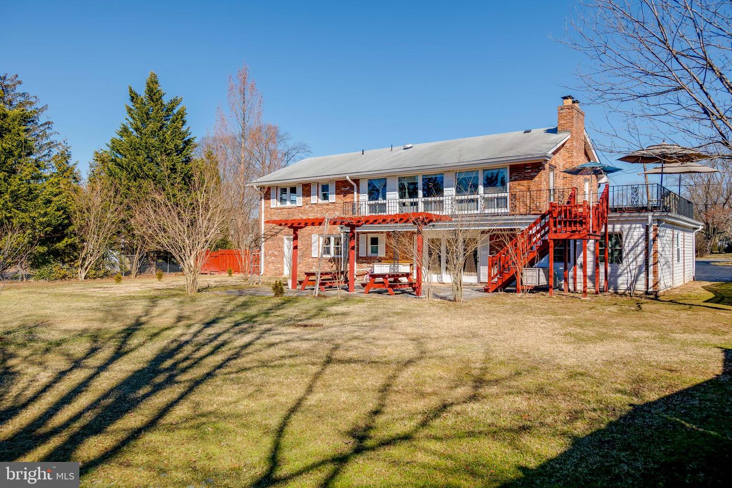9012 Longstreet DRIVE