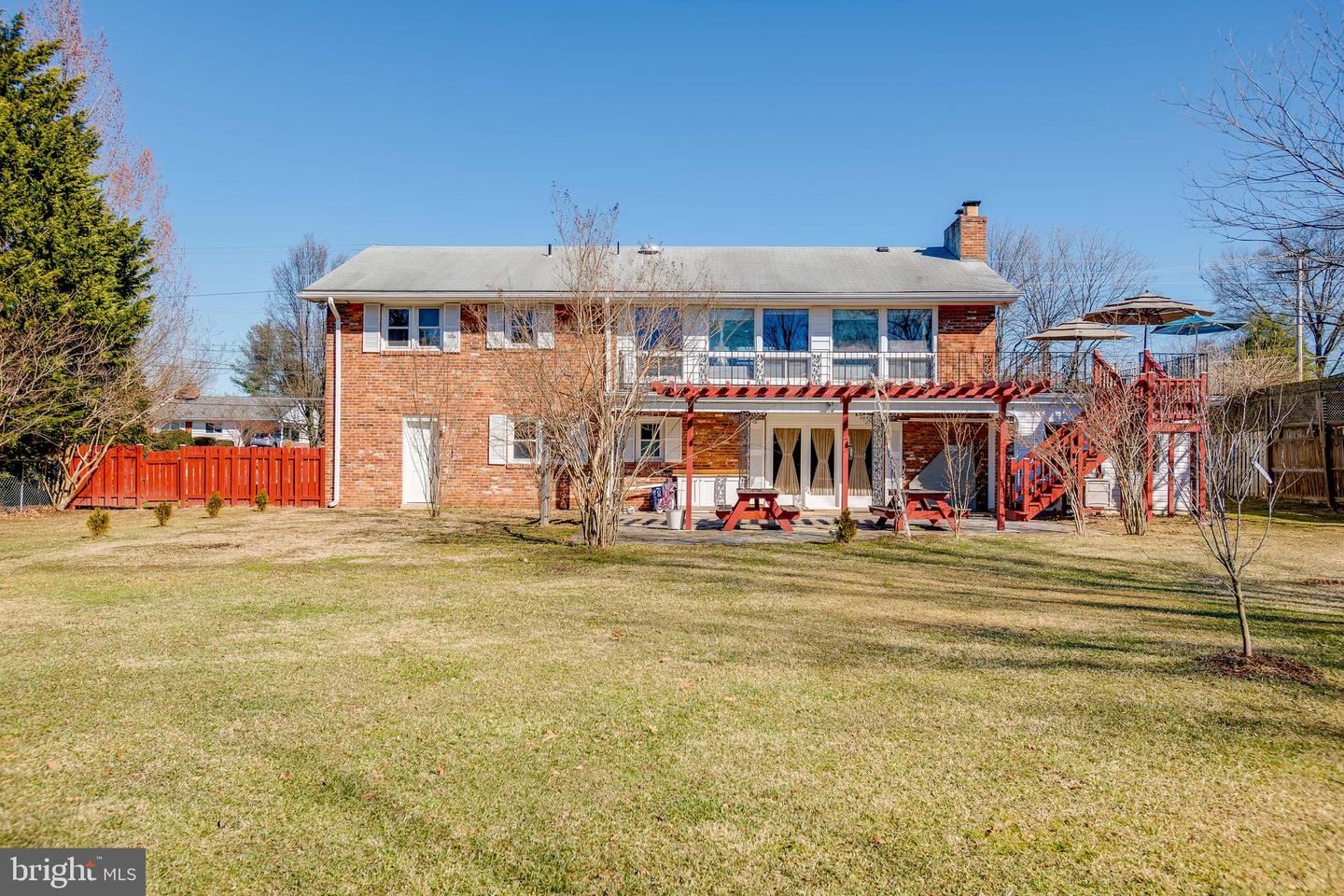 9012 Longstreet DRIVE