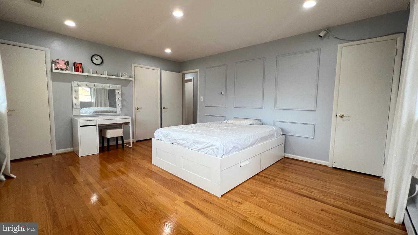 9012 Longstreet DRIVE