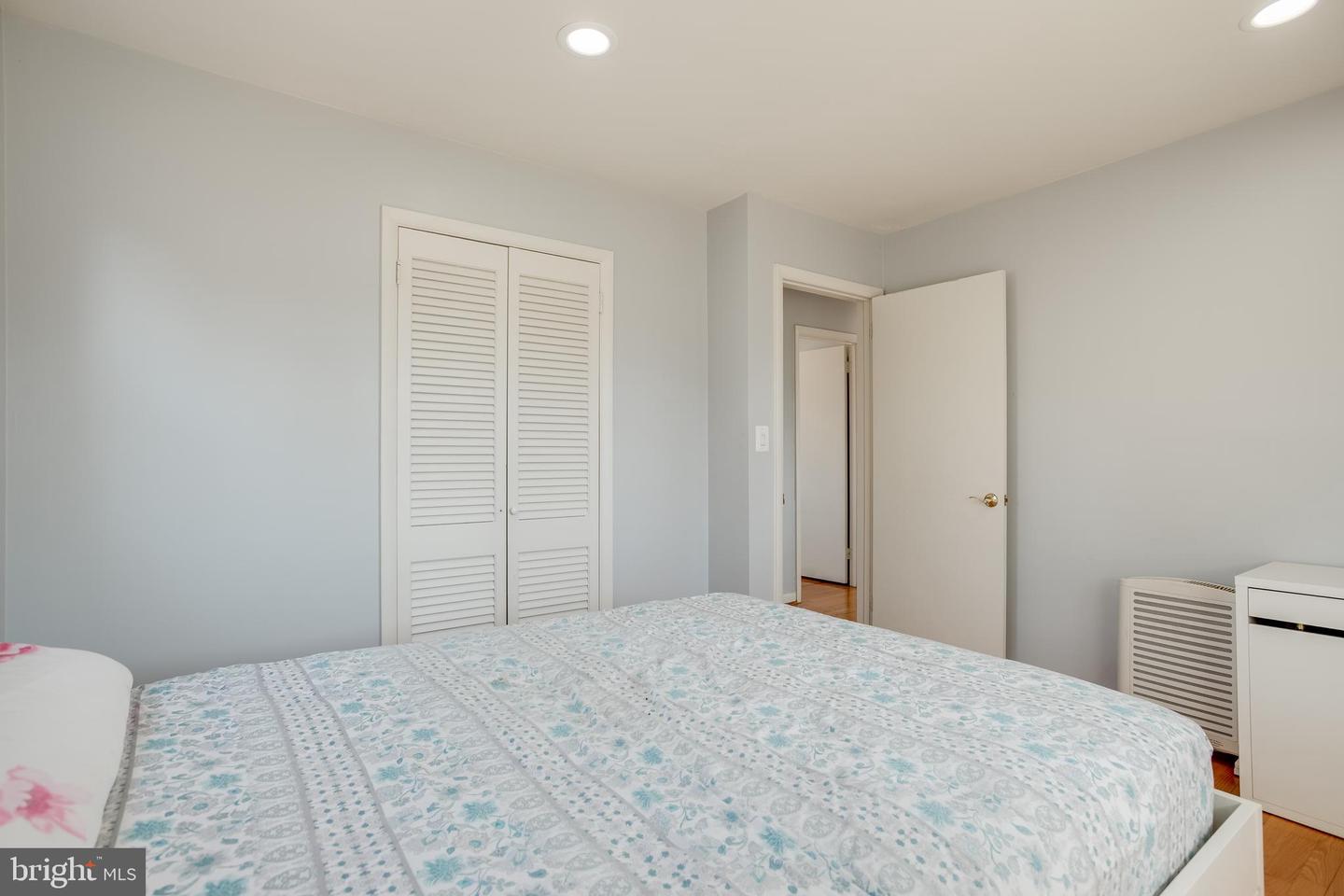 9012 Longstreet DRIVE