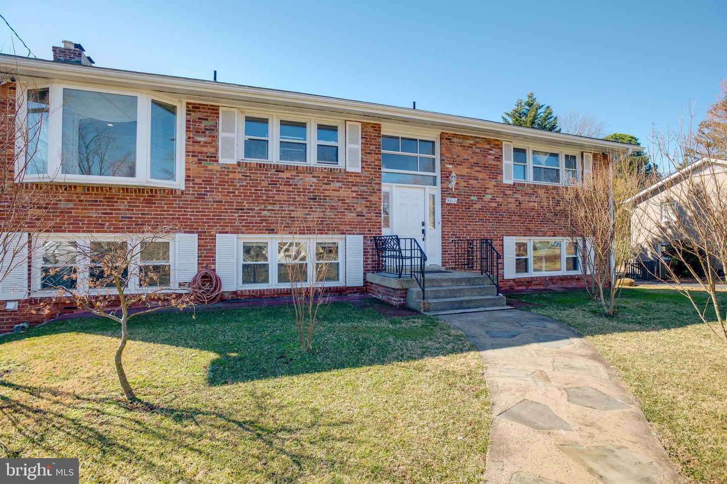 9012 Longstreet DRIVE