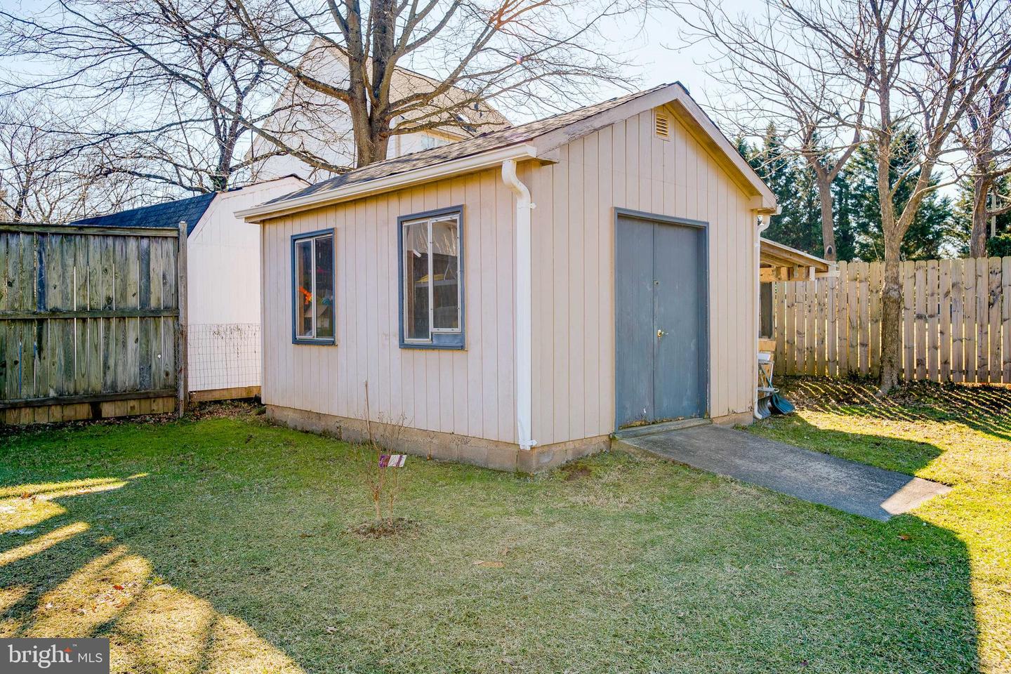 9012 Longstreet DRIVE
