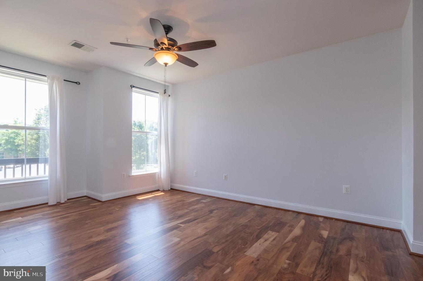 8600 Liberty TRAIL Unit: 202