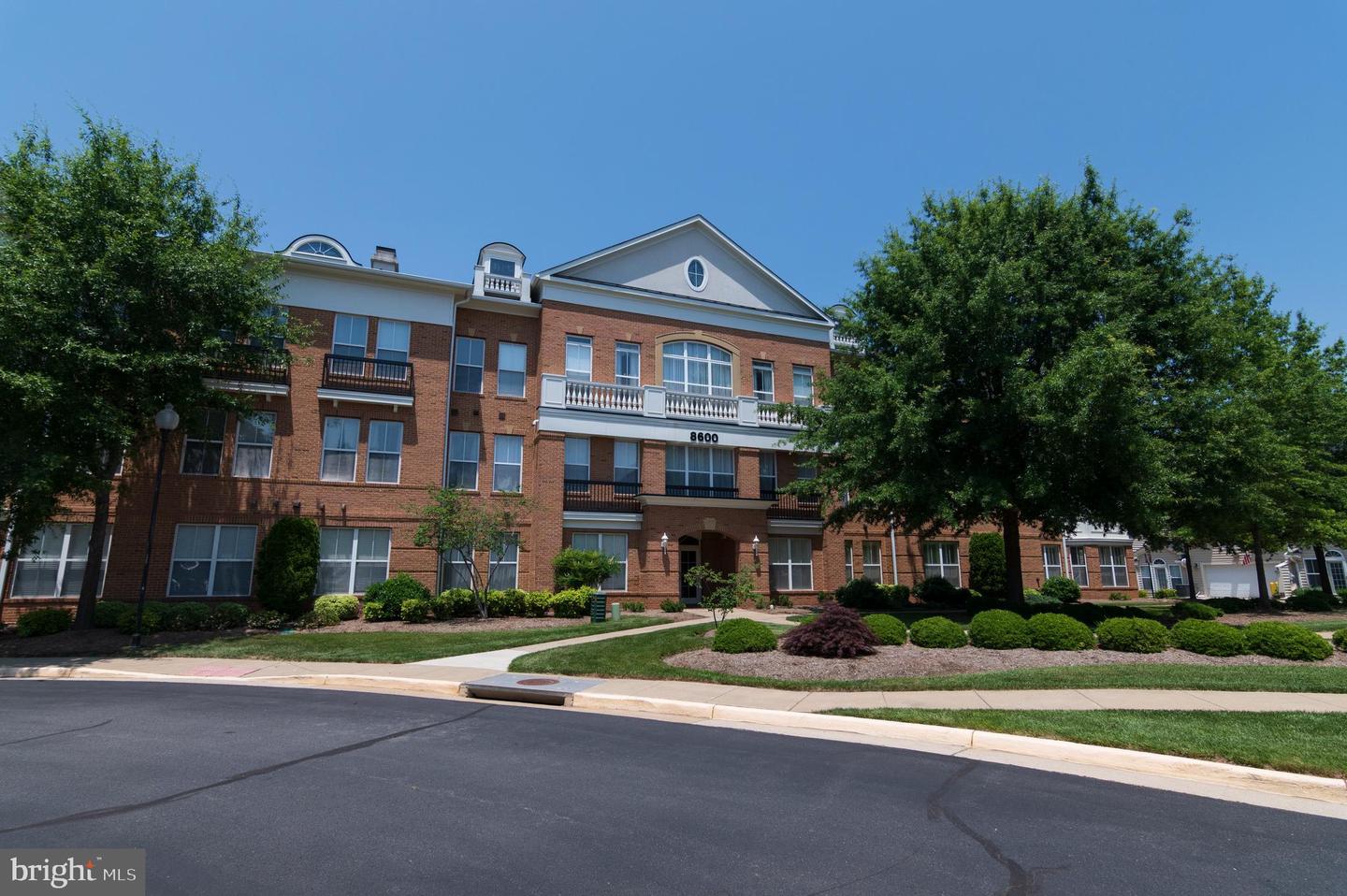 8600 Liberty TRAIL Unit: 202