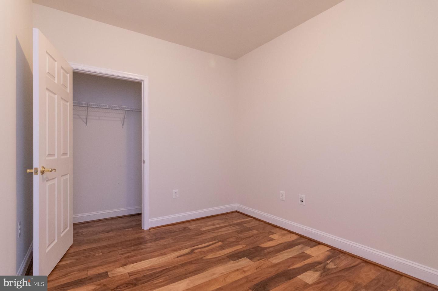 8600 Liberty TRAIL Unit: 202