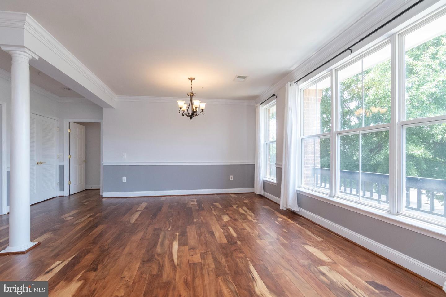 8600 Liberty TRAIL Unit: 202