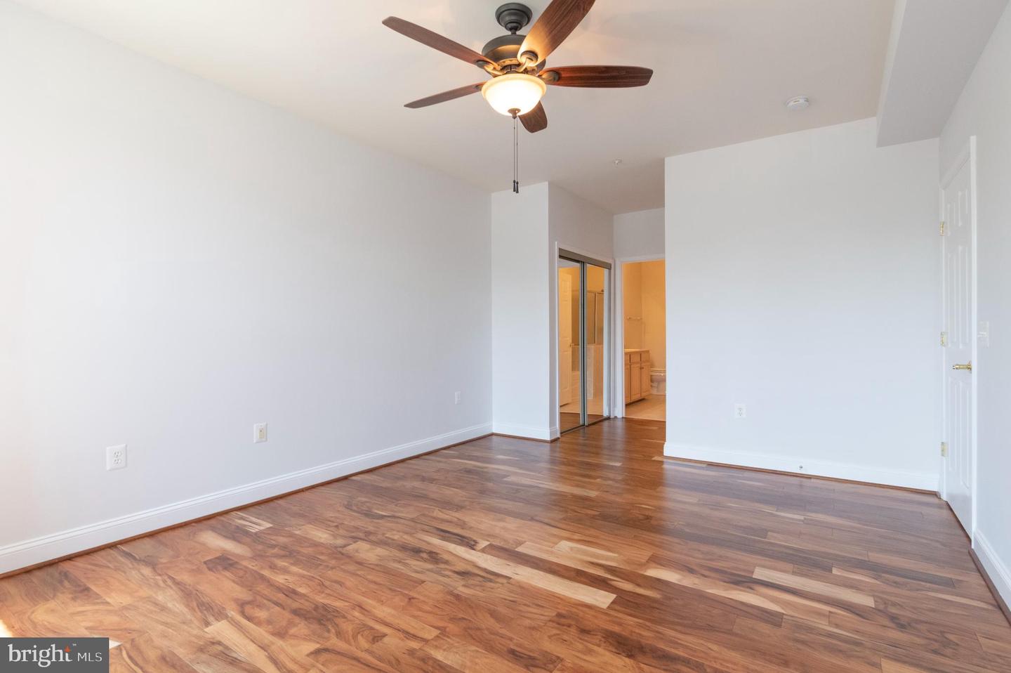 8600 Liberty TRAIL Unit: 202