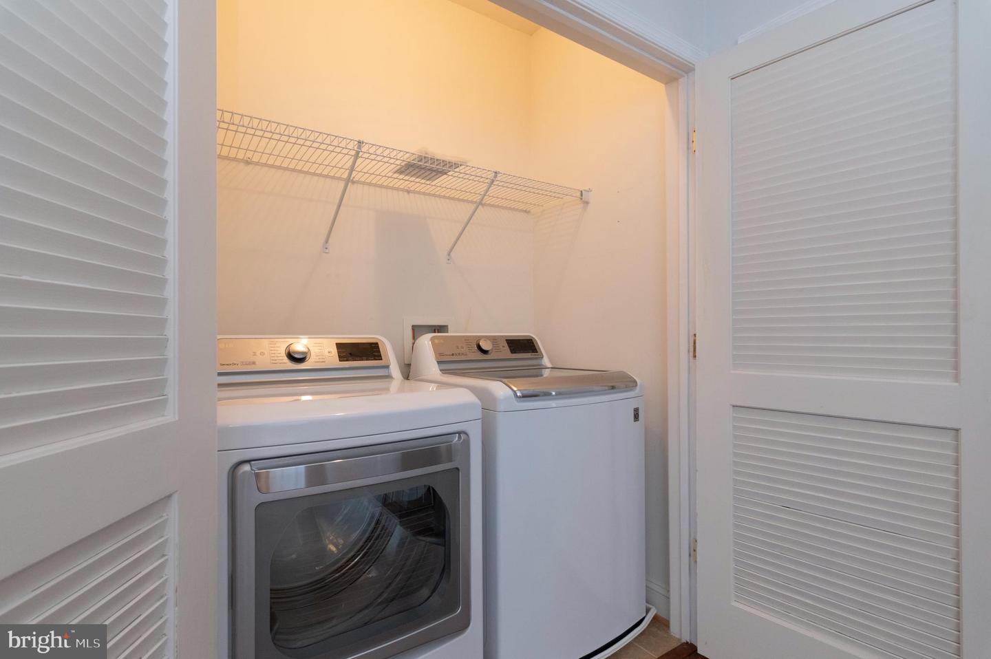 8600 Liberty TRAIL Unit: 202