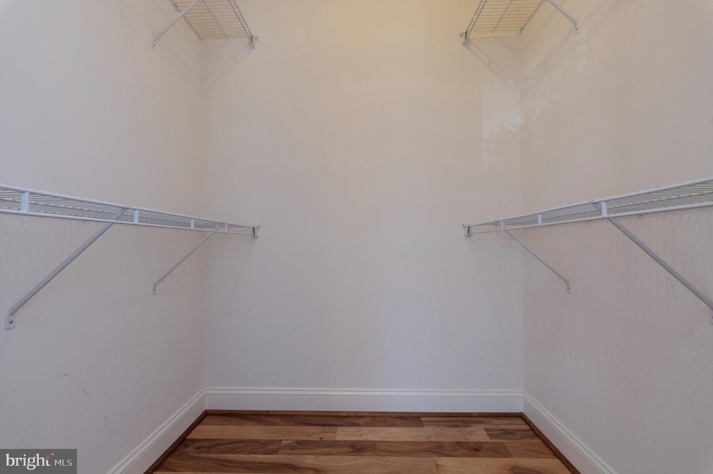 8600 Liberty TRAIL Unit: 202