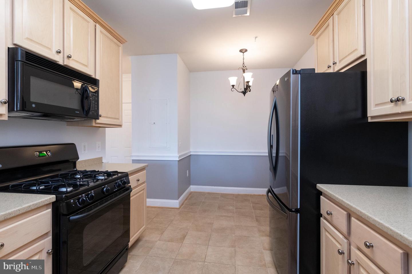 8600 Liberty TRAIL Unit: 202