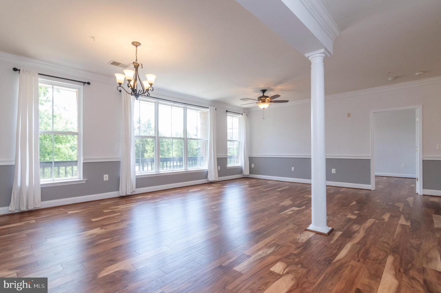 8600 Liberty TRAIL Unit: 202