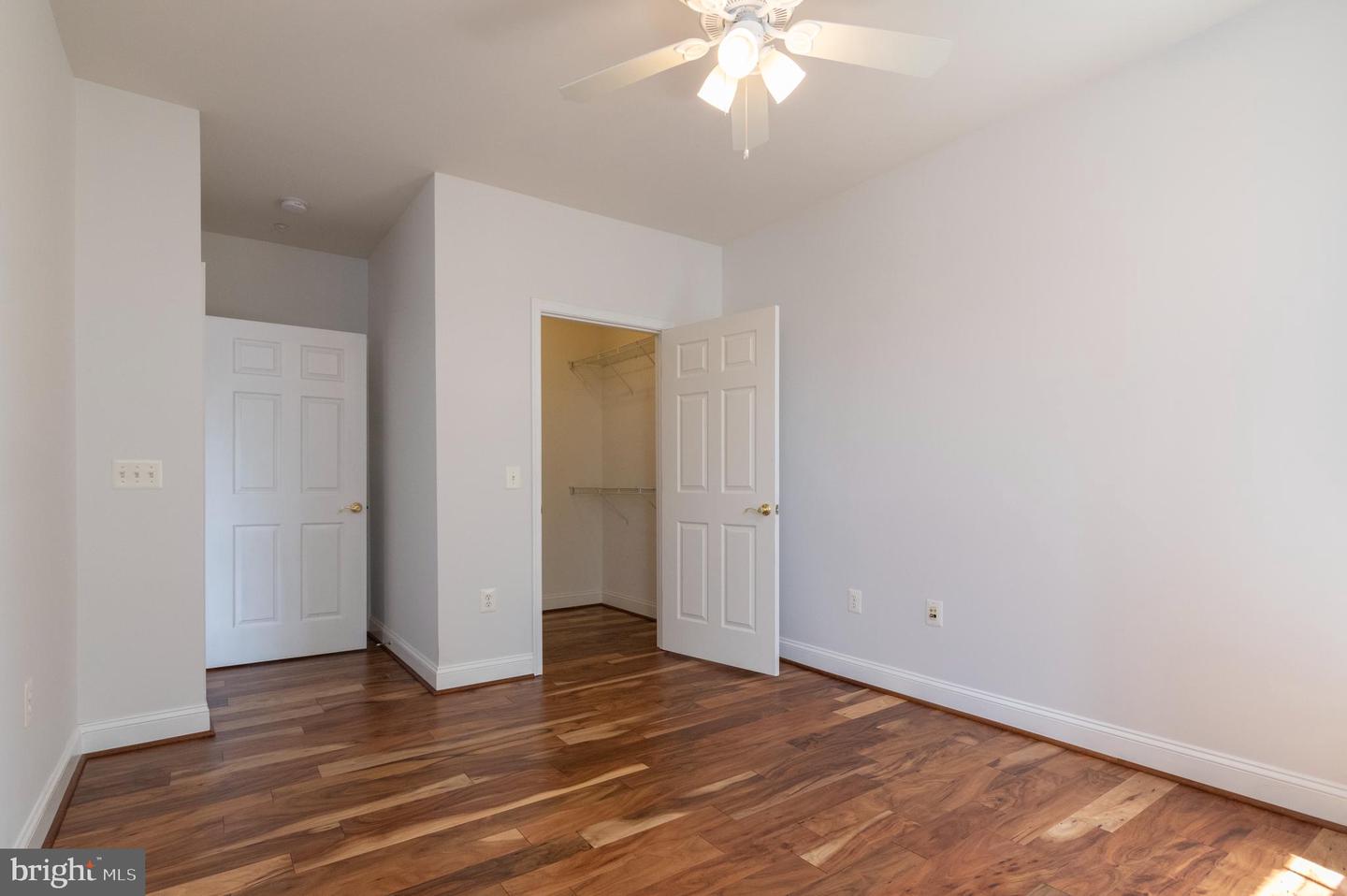 8600 Liberty TRAIL Unit: 202