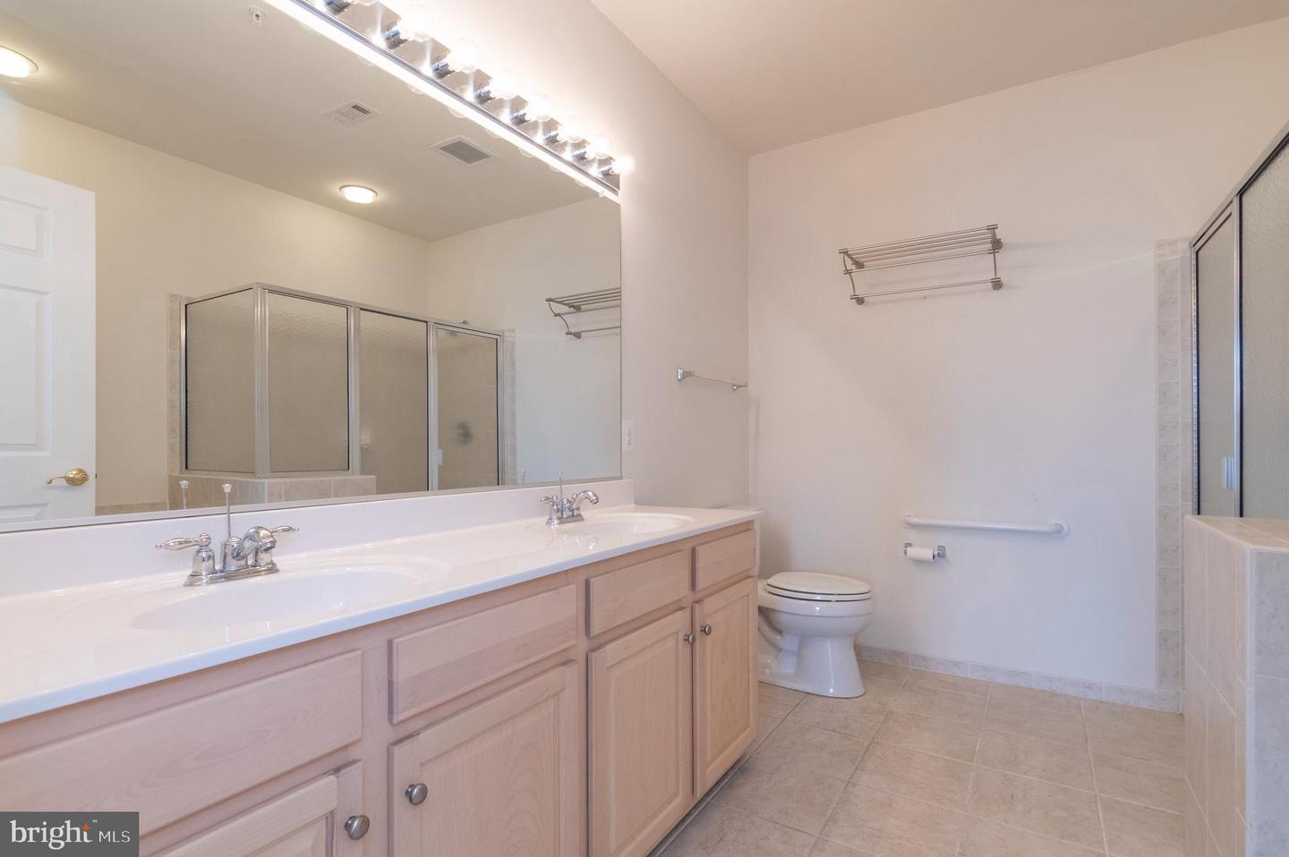 8600 Liberty TRAIL Unit: 202