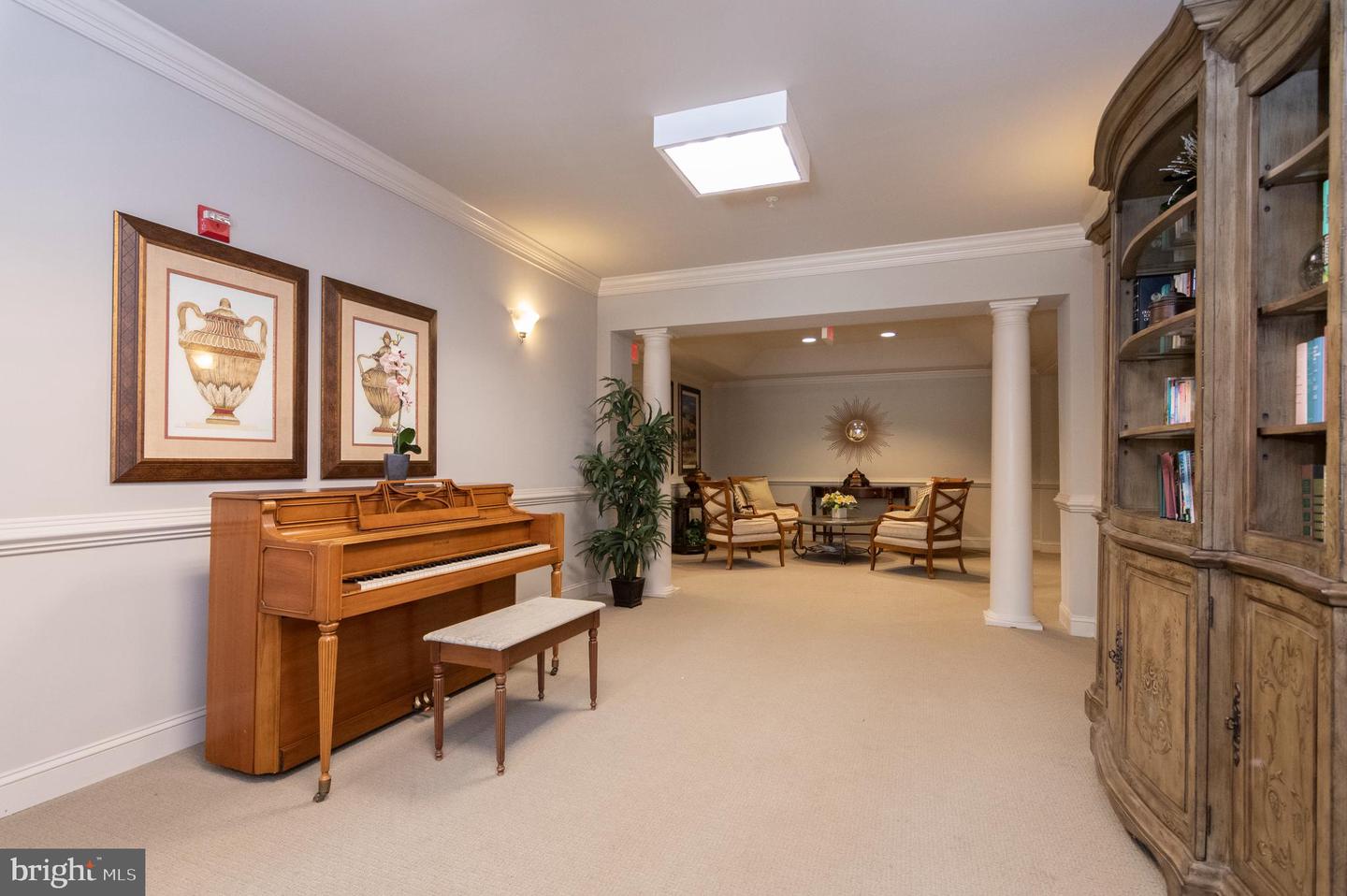 8600 Liberty TRAIL Unit: 202