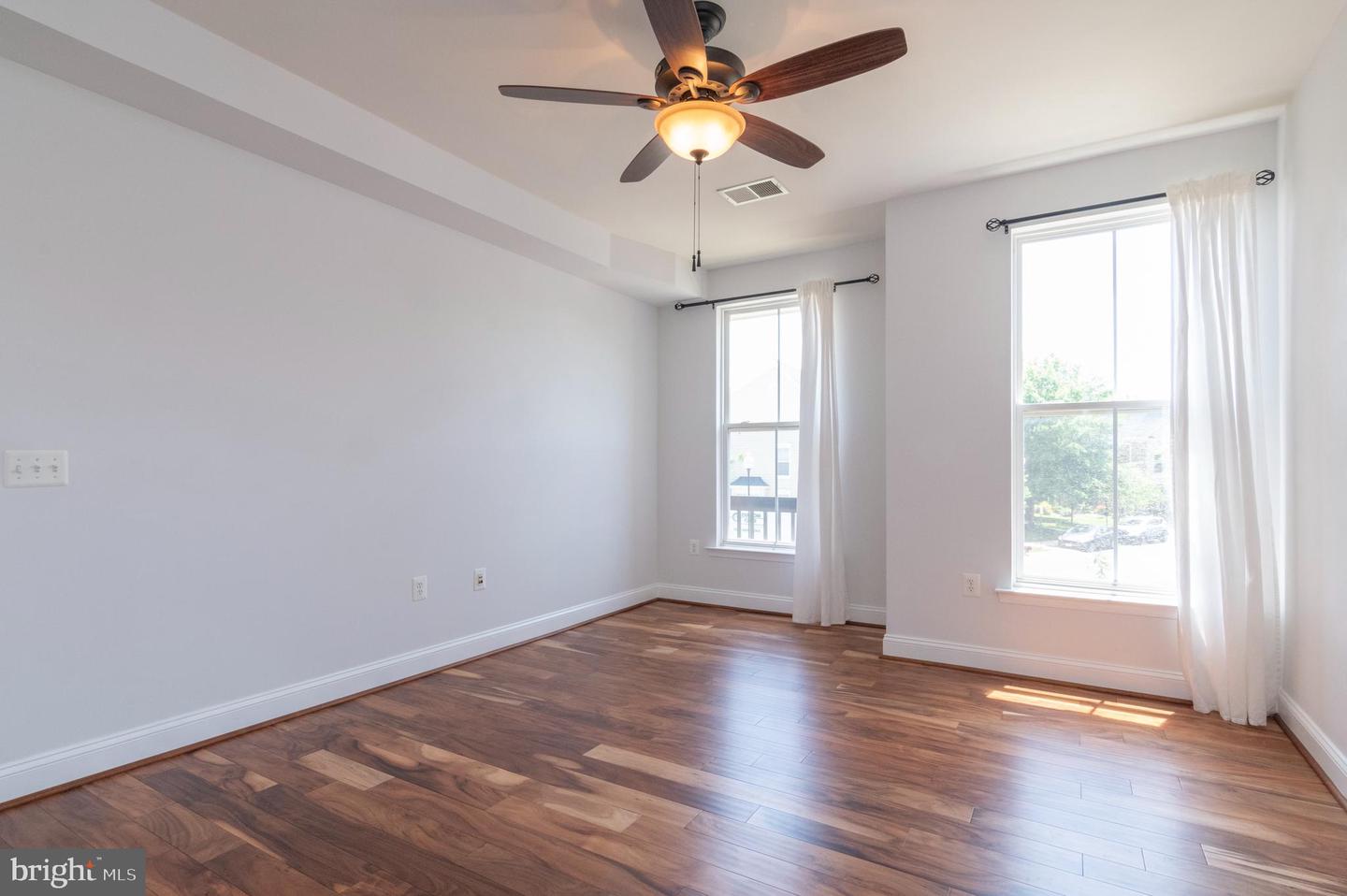 8600 Liberty TRAIL Unit: 202