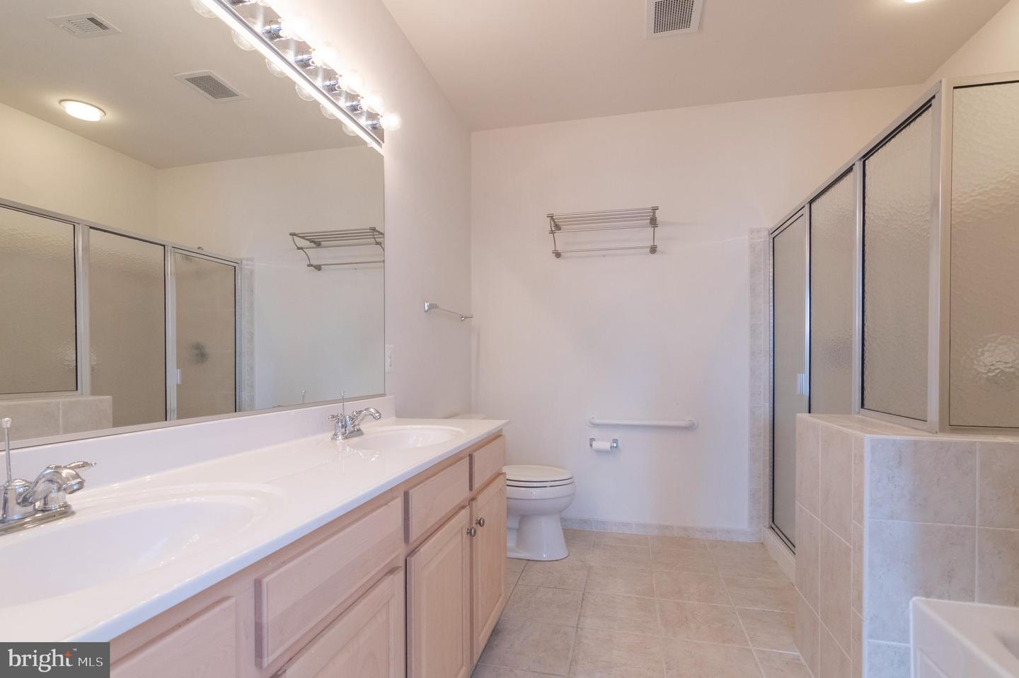 8600 Liberty TRAIL Unit: 202
