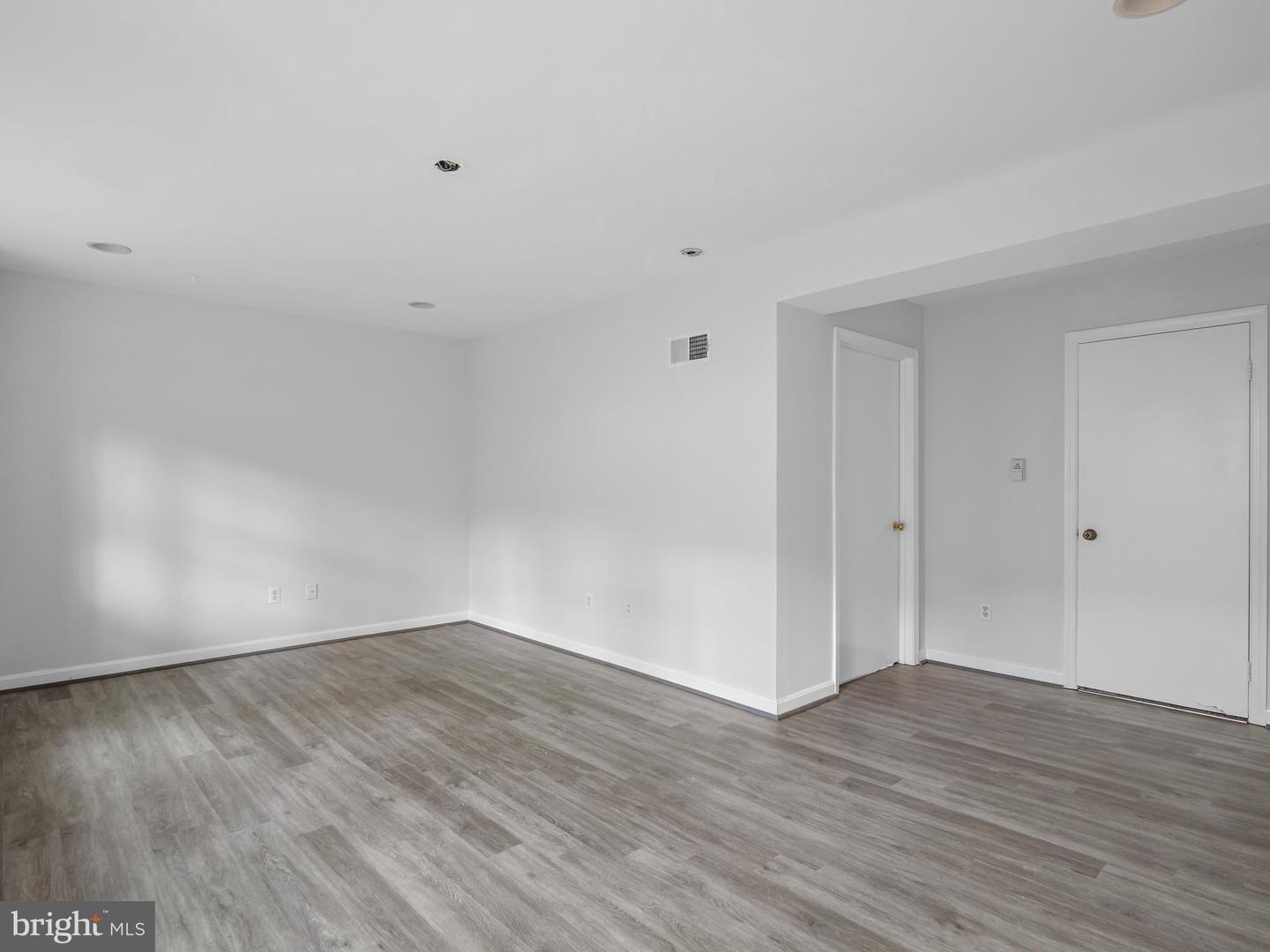 9178 Laurelwood COURT