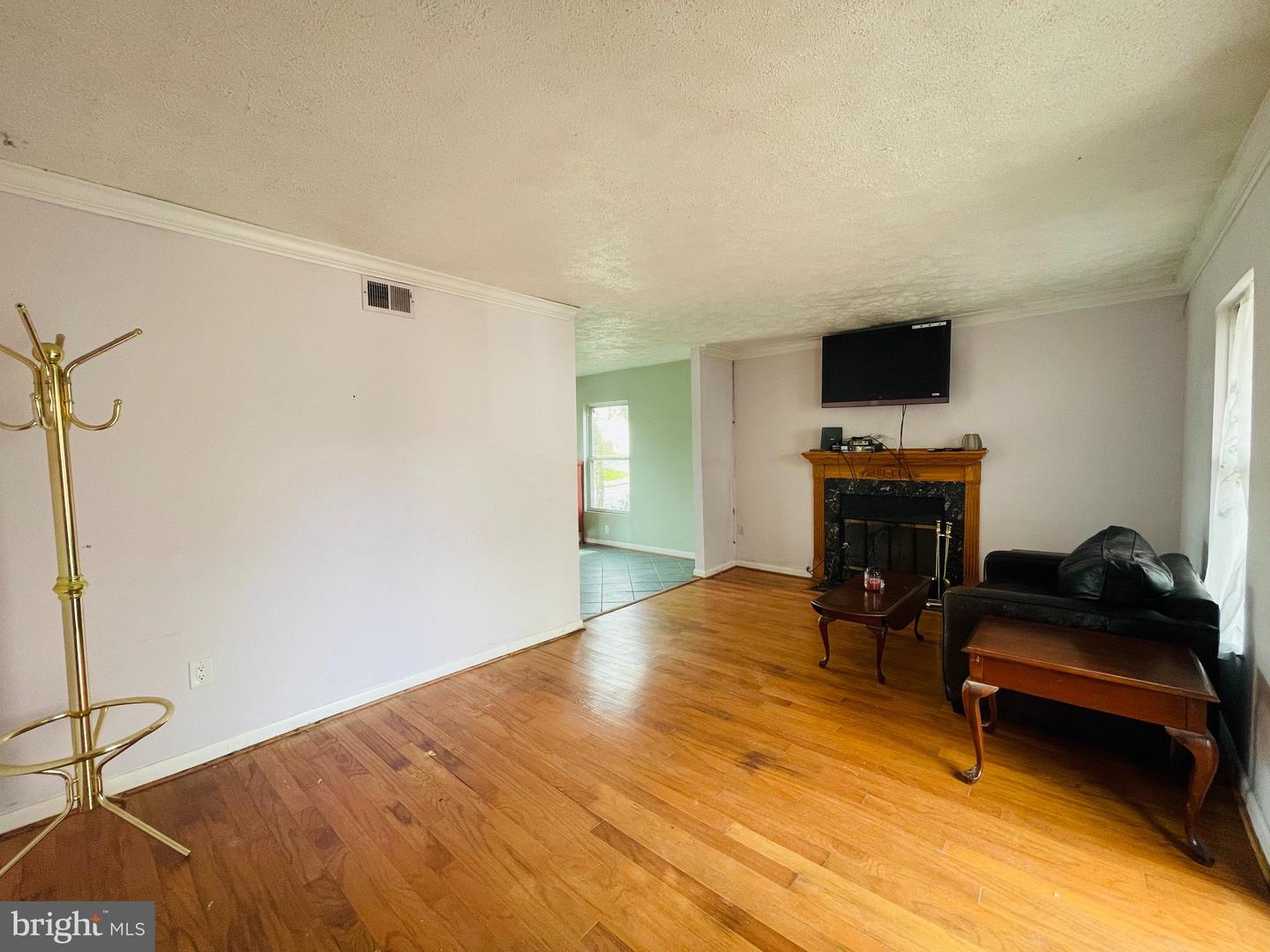 9221 Easton COURT