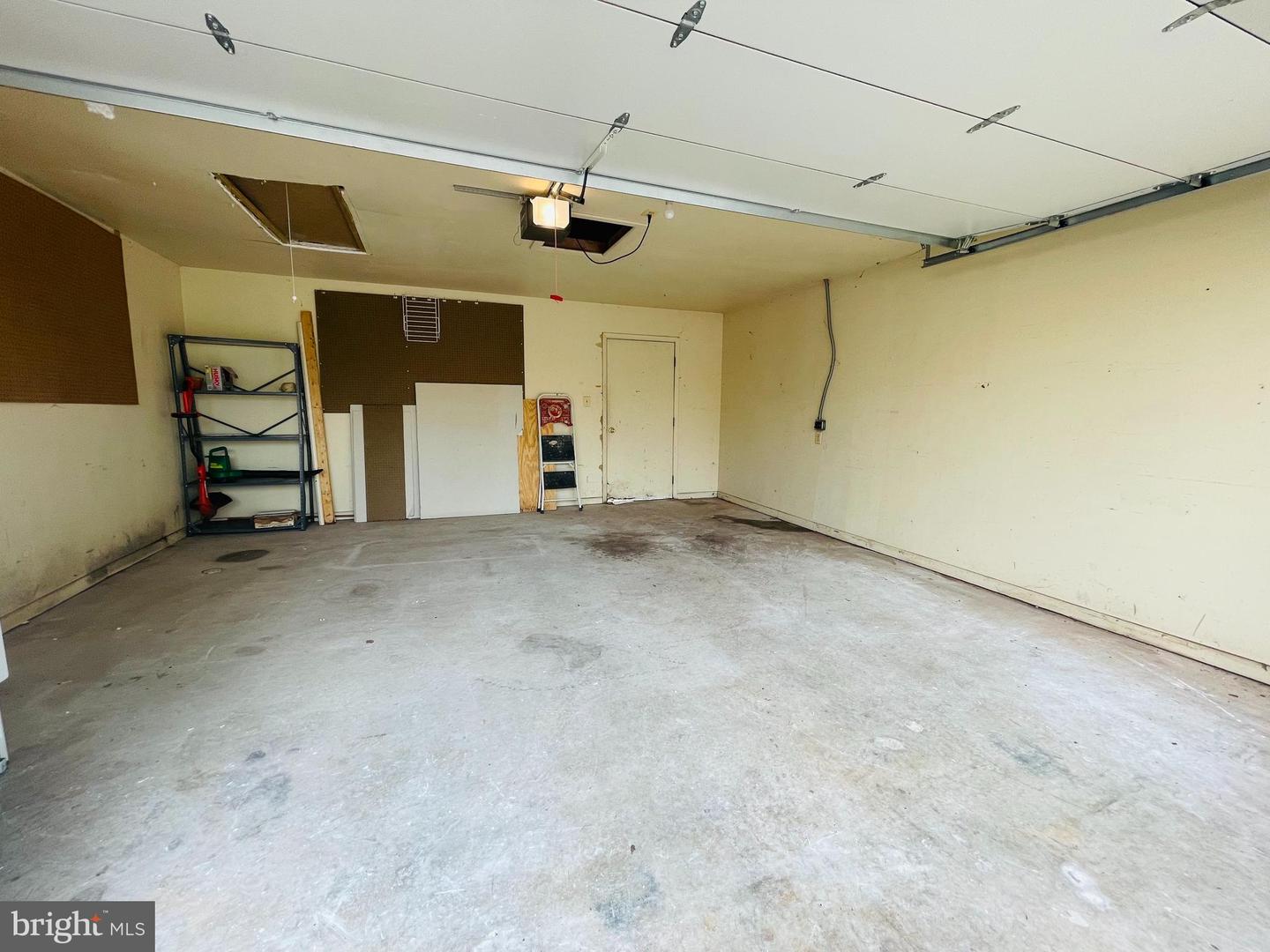 9221 Easton COURT
