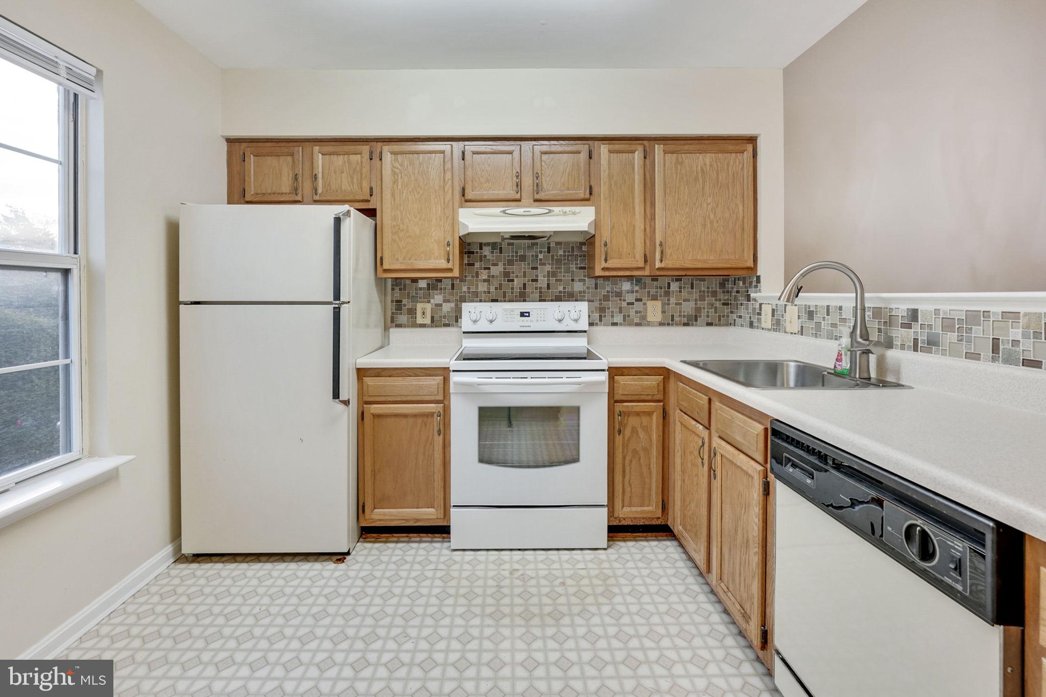 9288 Chapman Oak DRIVE
