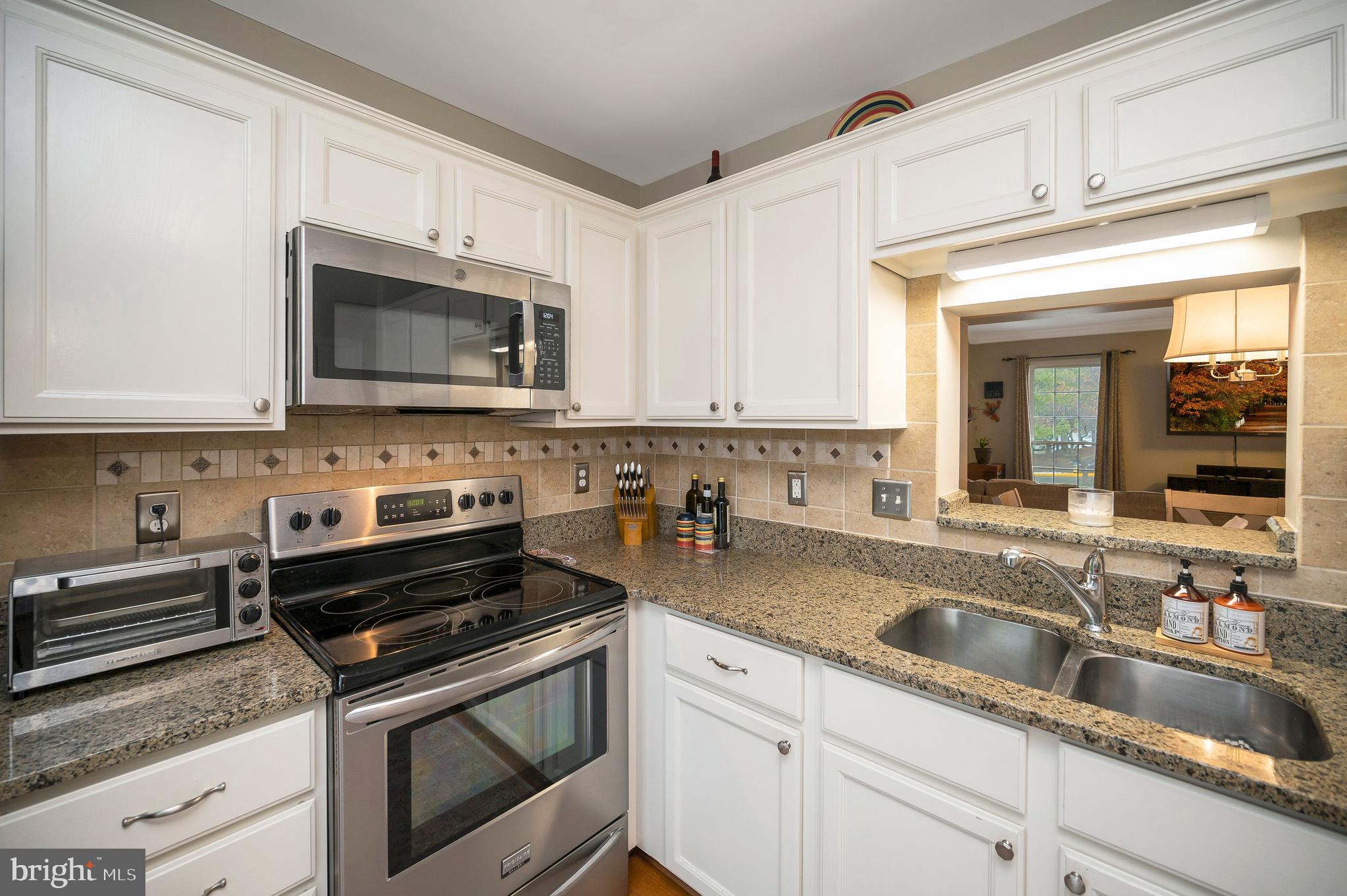 10169 Caladium Dr
