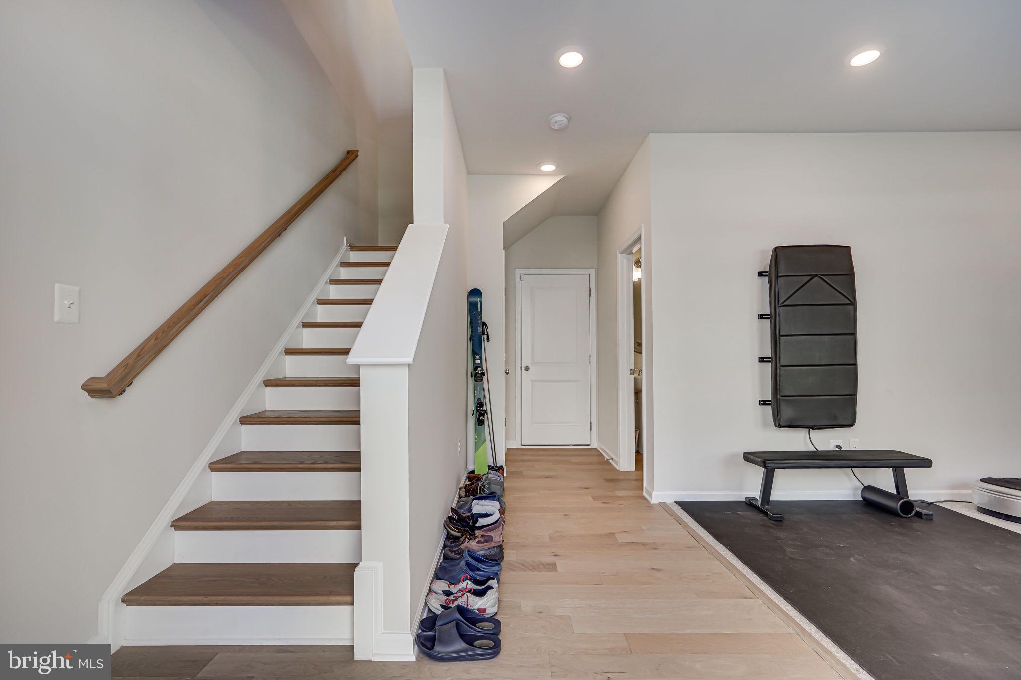 9536 BARNES LOOP