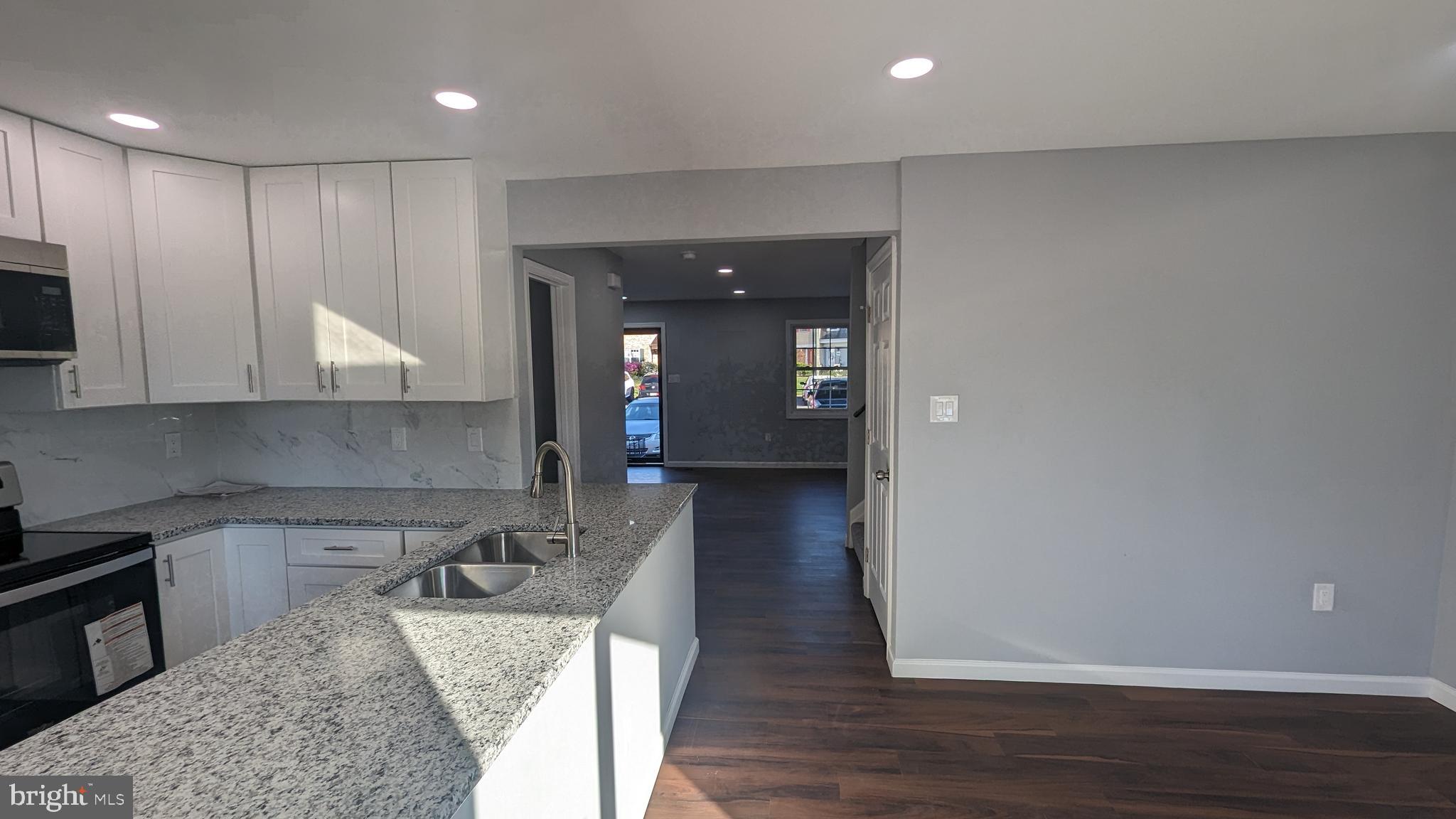 8444 MCKENZIE CIRCLE