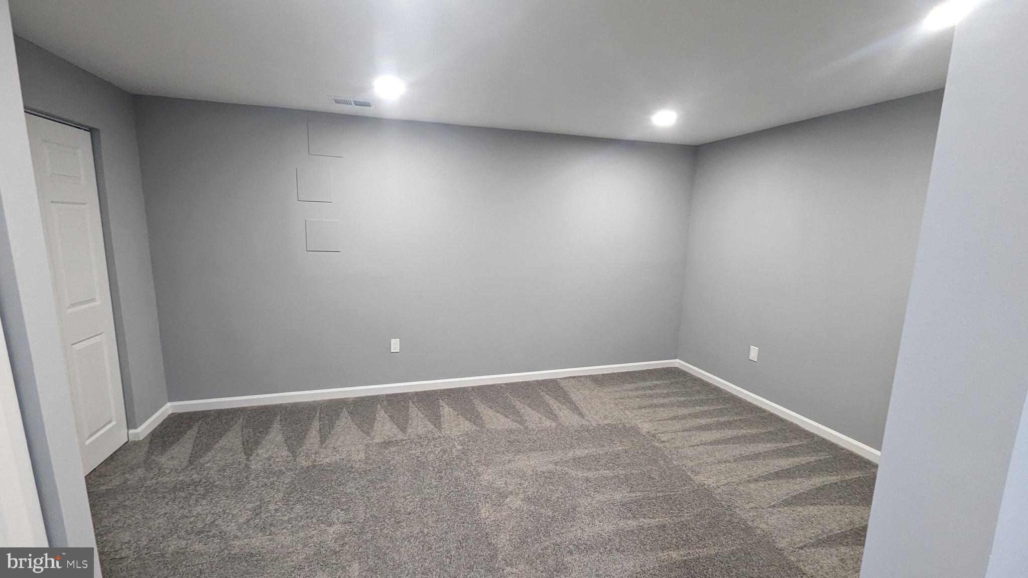 8444 MCKENZIE CIRCLE