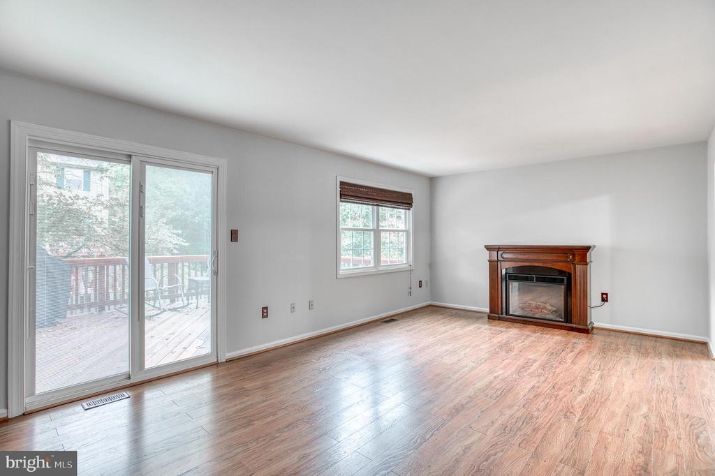 8581 BURLINGTON COURT
