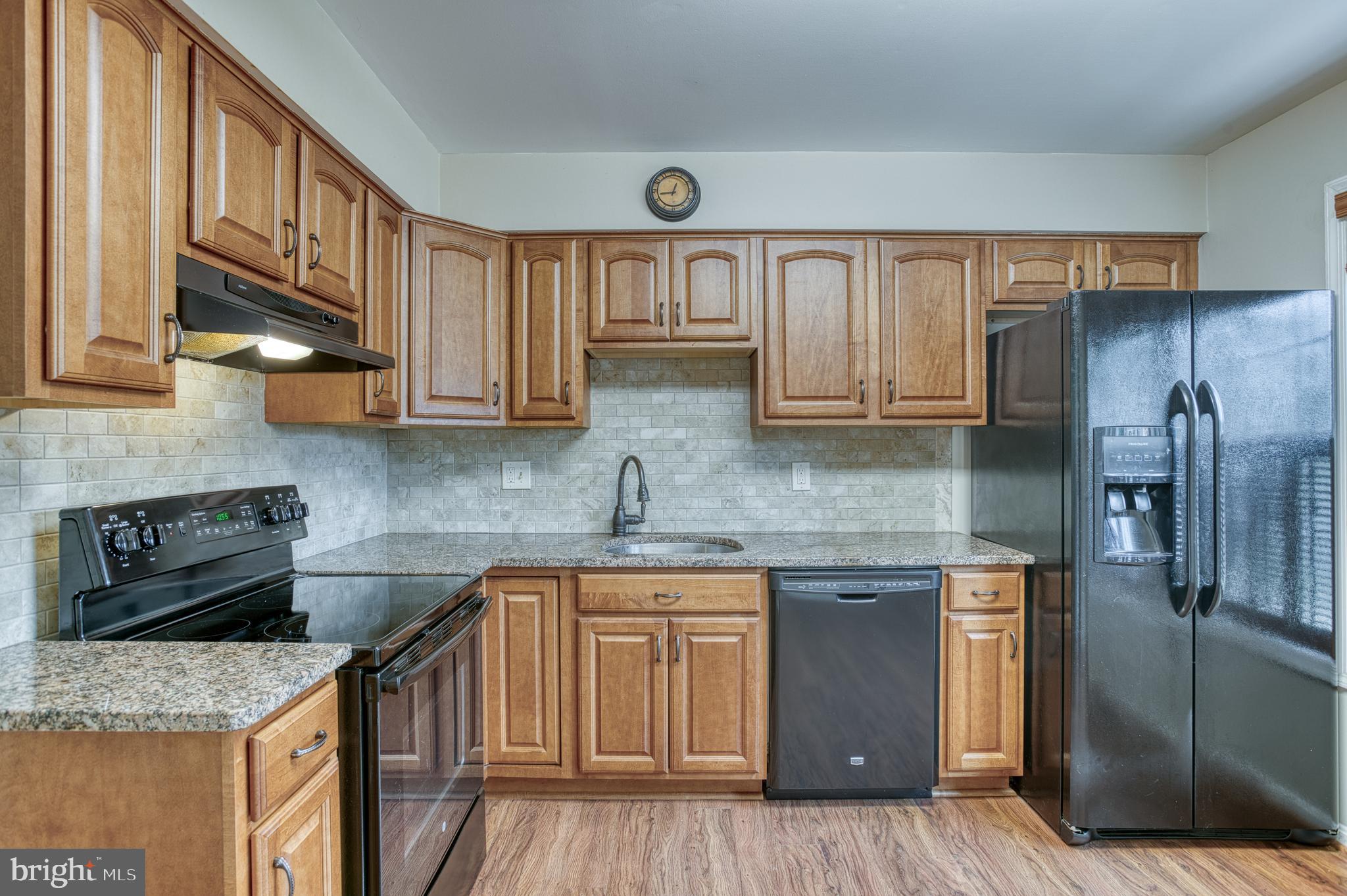 8581 BURLINGTON COURT