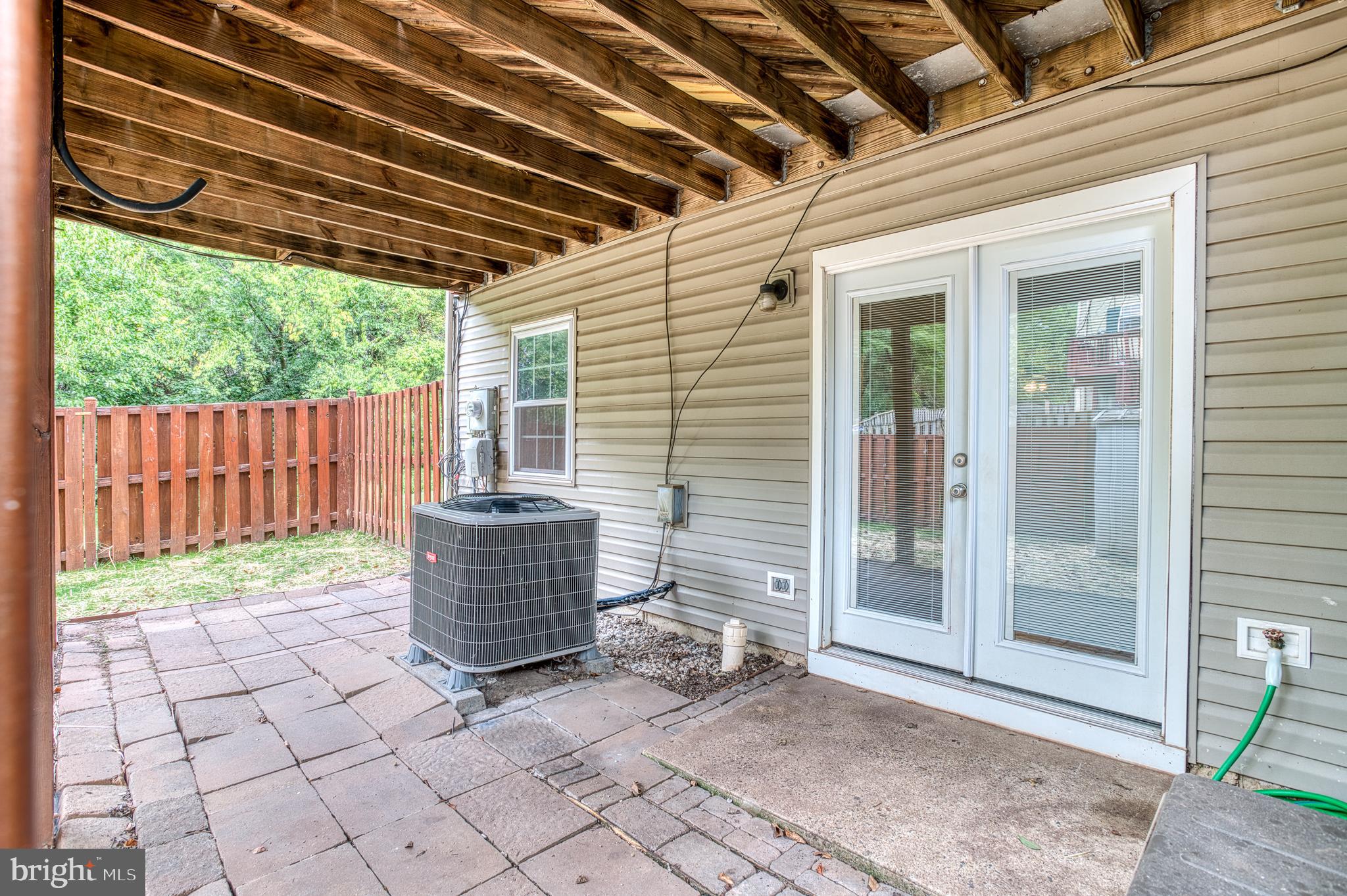 8581 BURLINGTON COURT