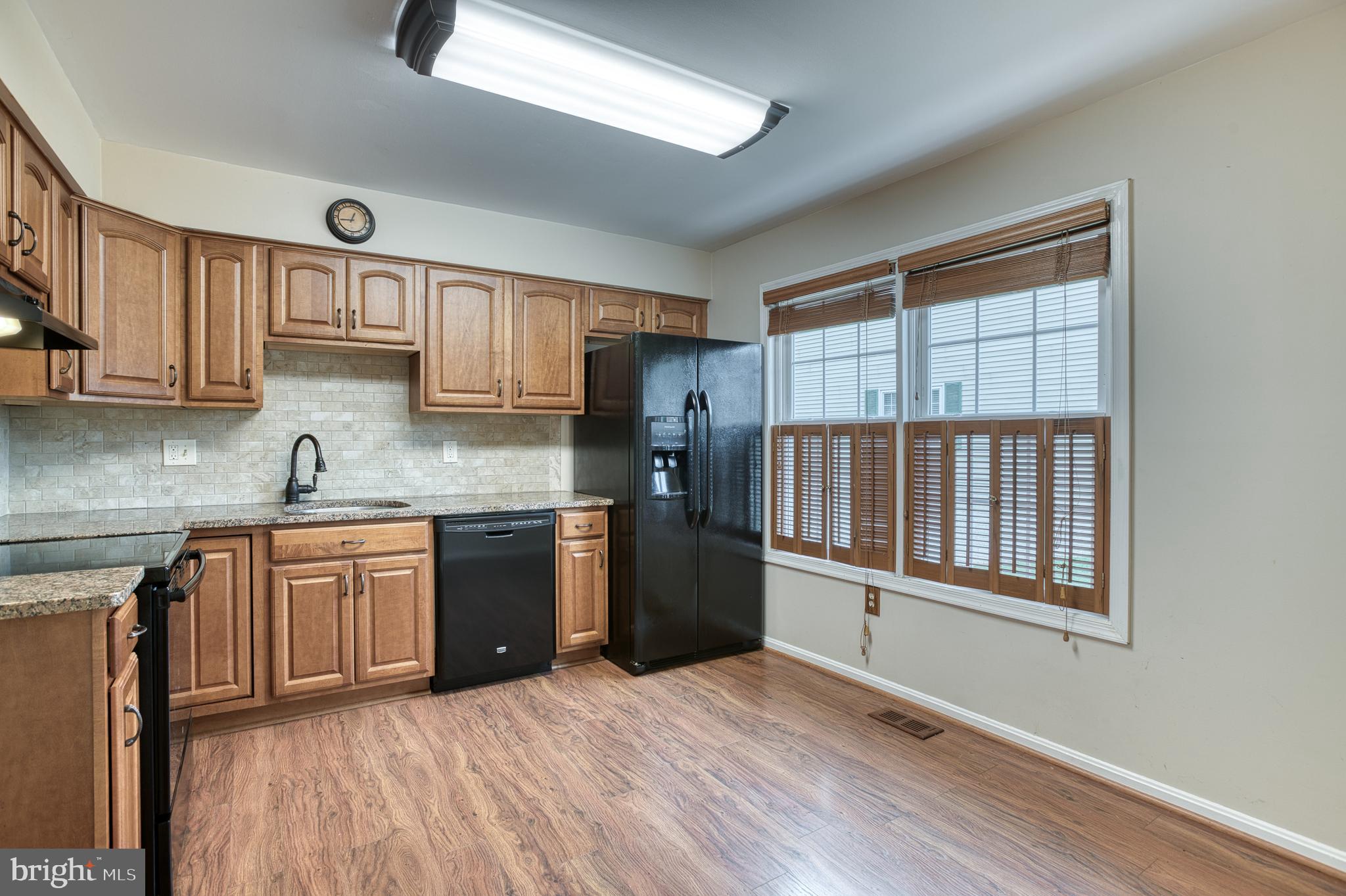 8581 BURLINGTON COURT
