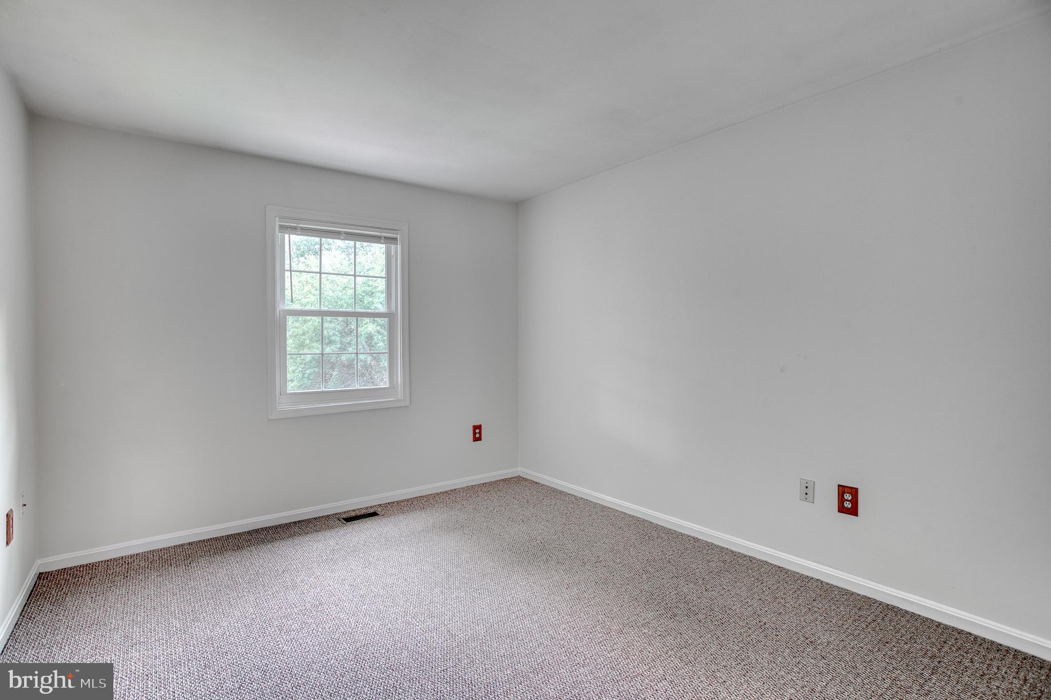 8581 BURLINGTON COURT