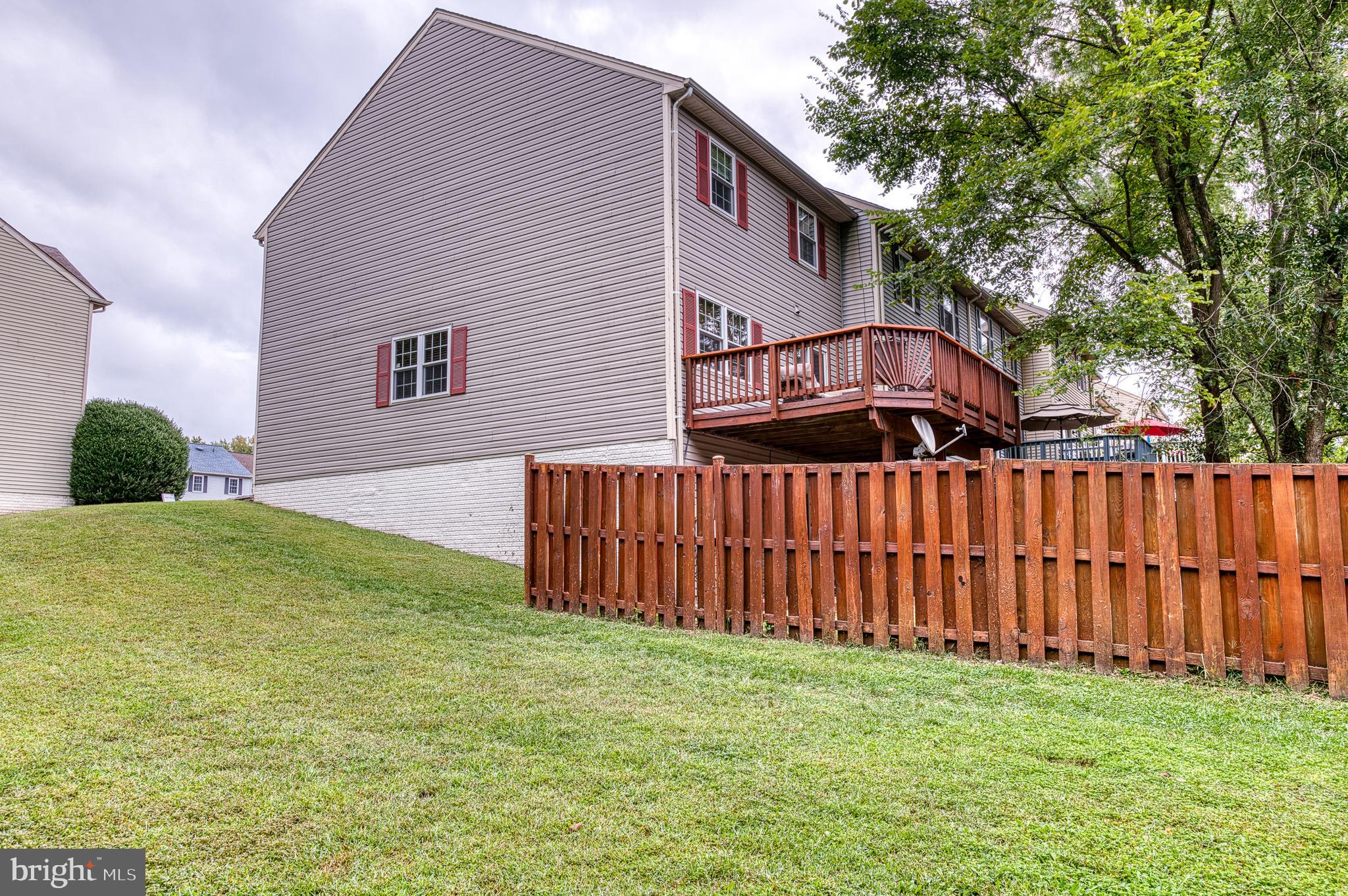 8581 BURLINGTON COURT