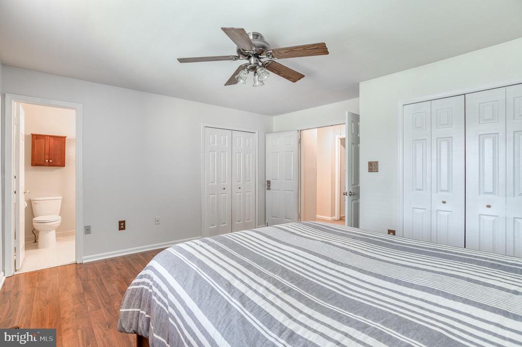 8581 BURLINGTON COURT