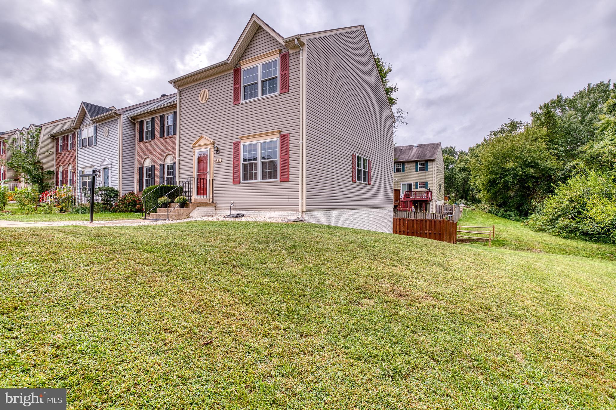 8581 BURLINGTON COURT