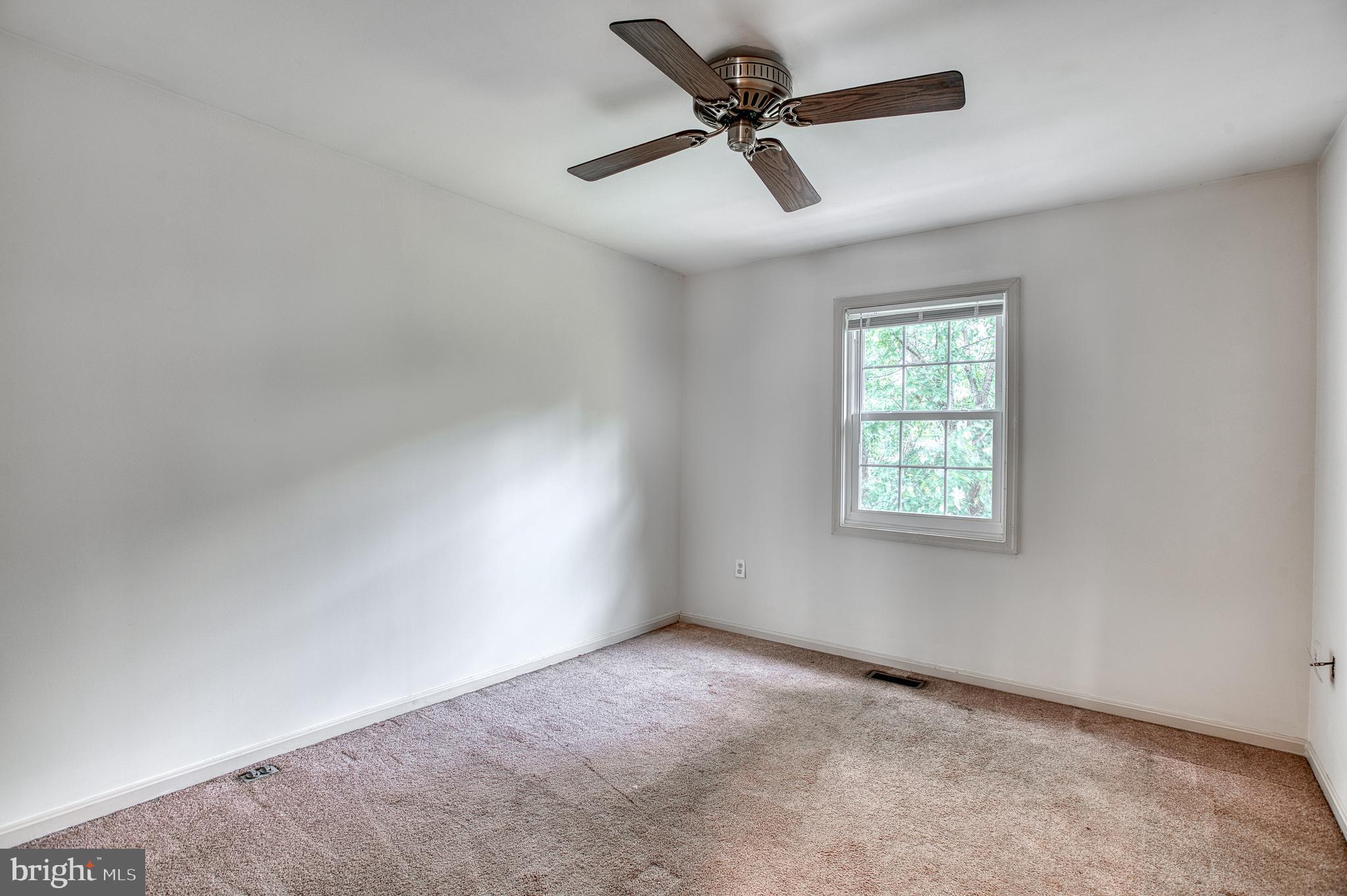 8581 BURLINGTON COURT