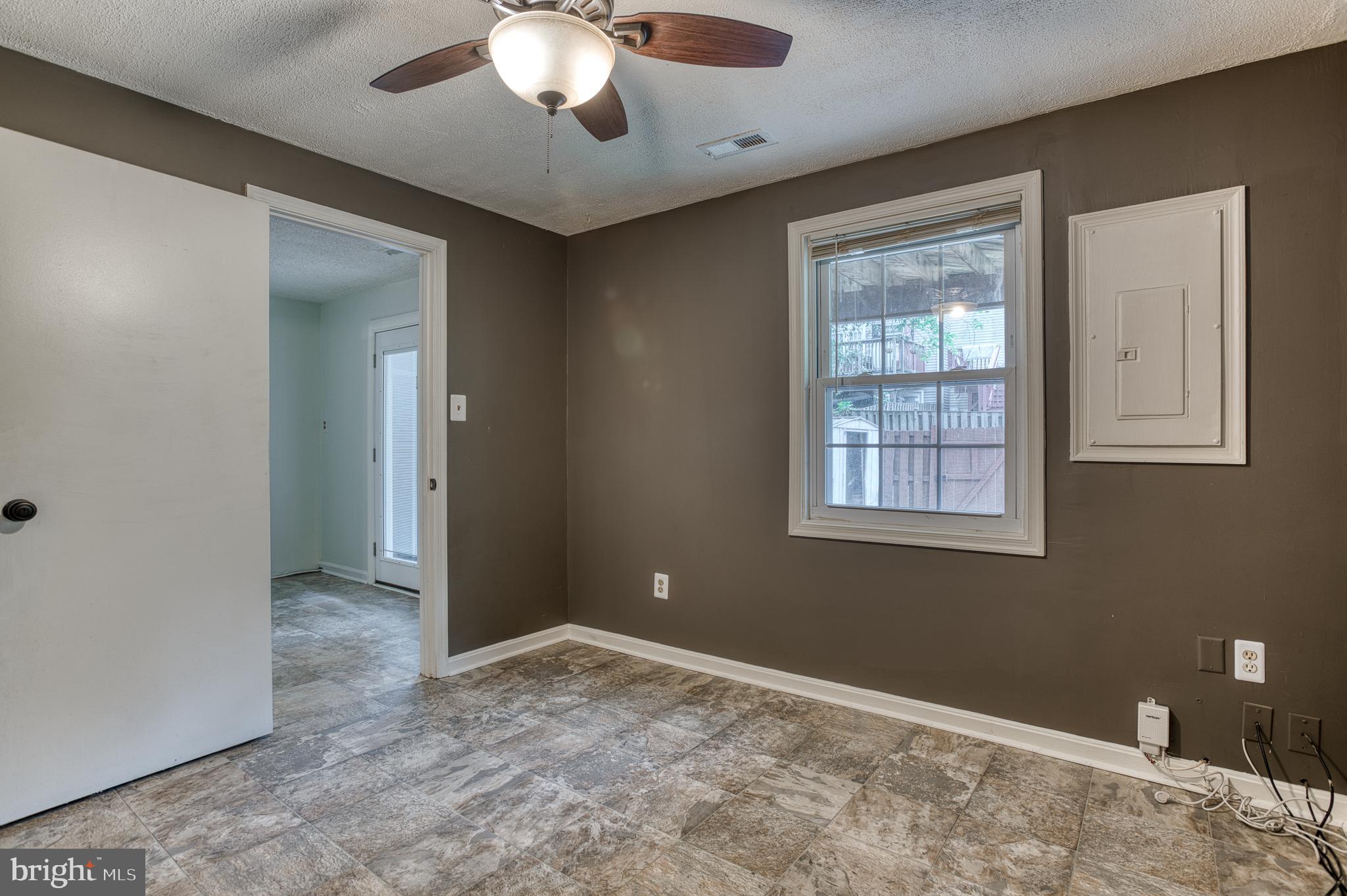 8581 BURLINGTON COURT
