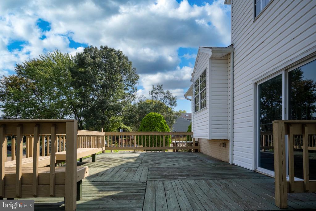 8948 Kamlea Dr