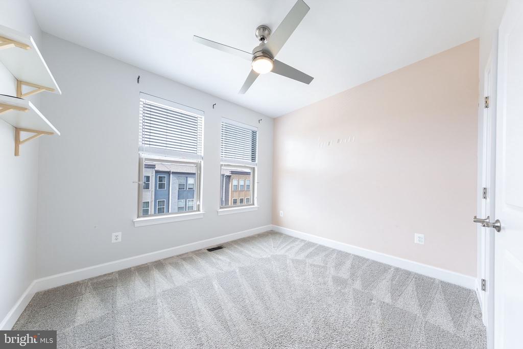 9929 HOPKINS LOOP