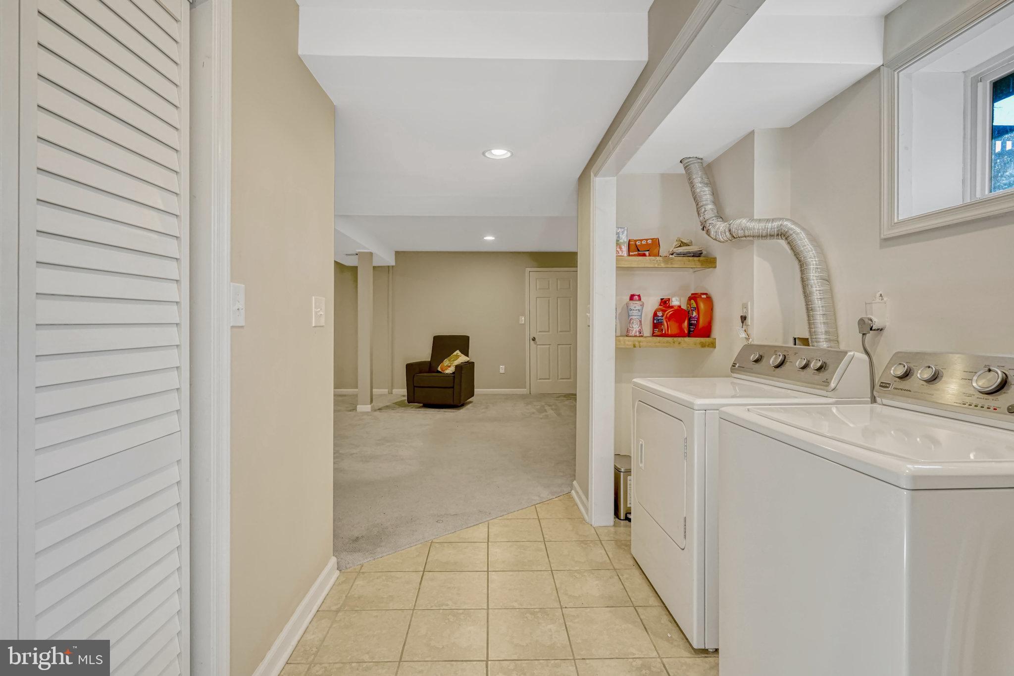 10318 Poe Dr