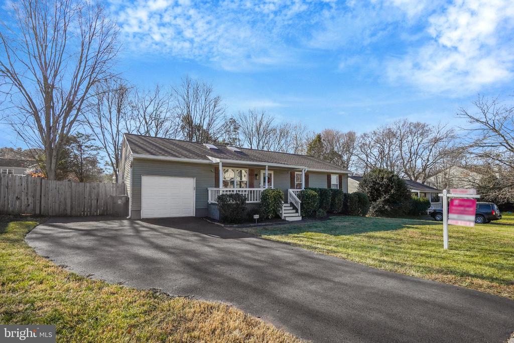 10318 Poe Dr