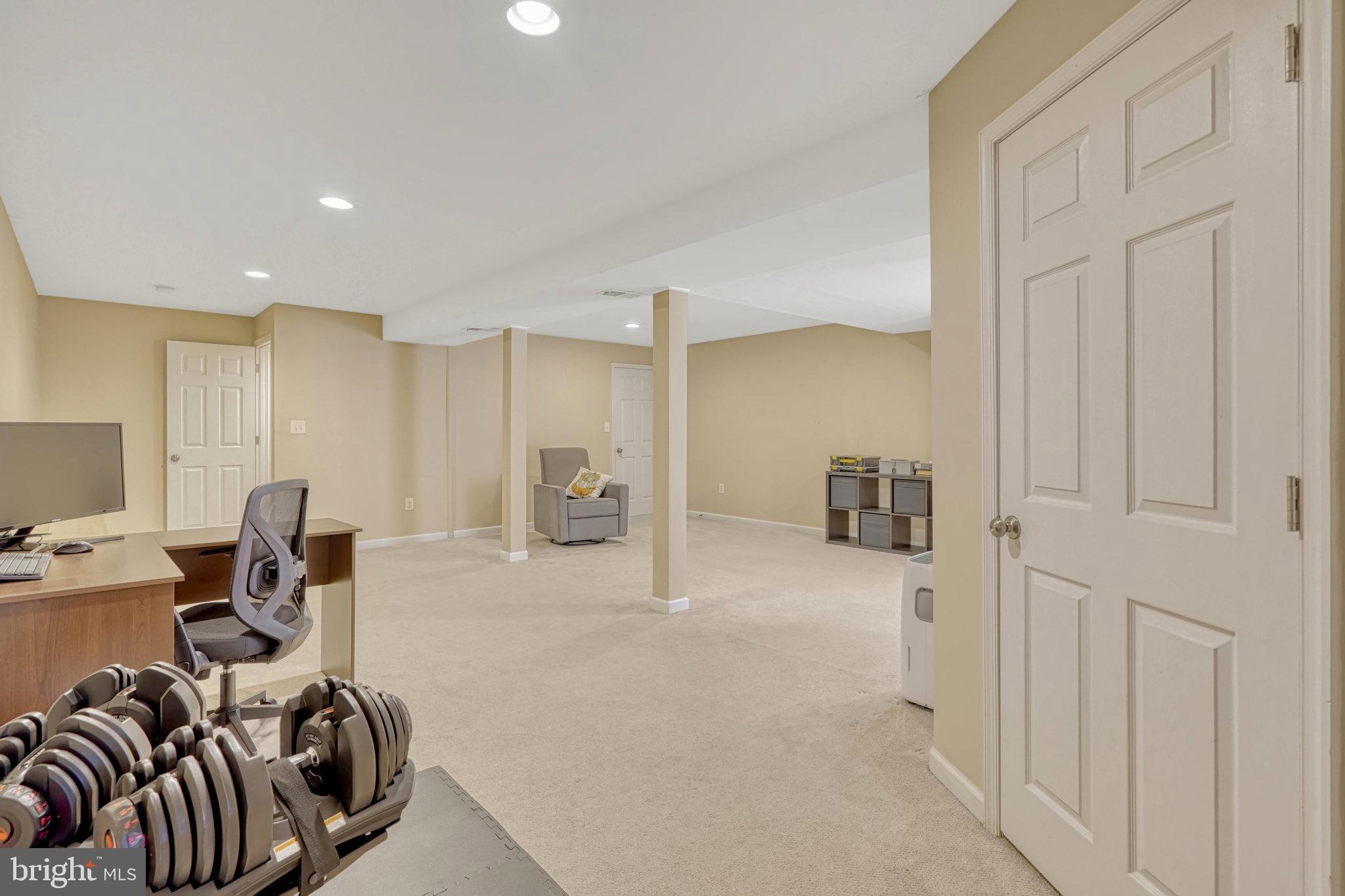 10318 Poe Dr