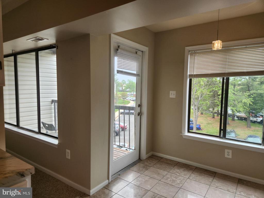 9569 COGGS BILL DR #301