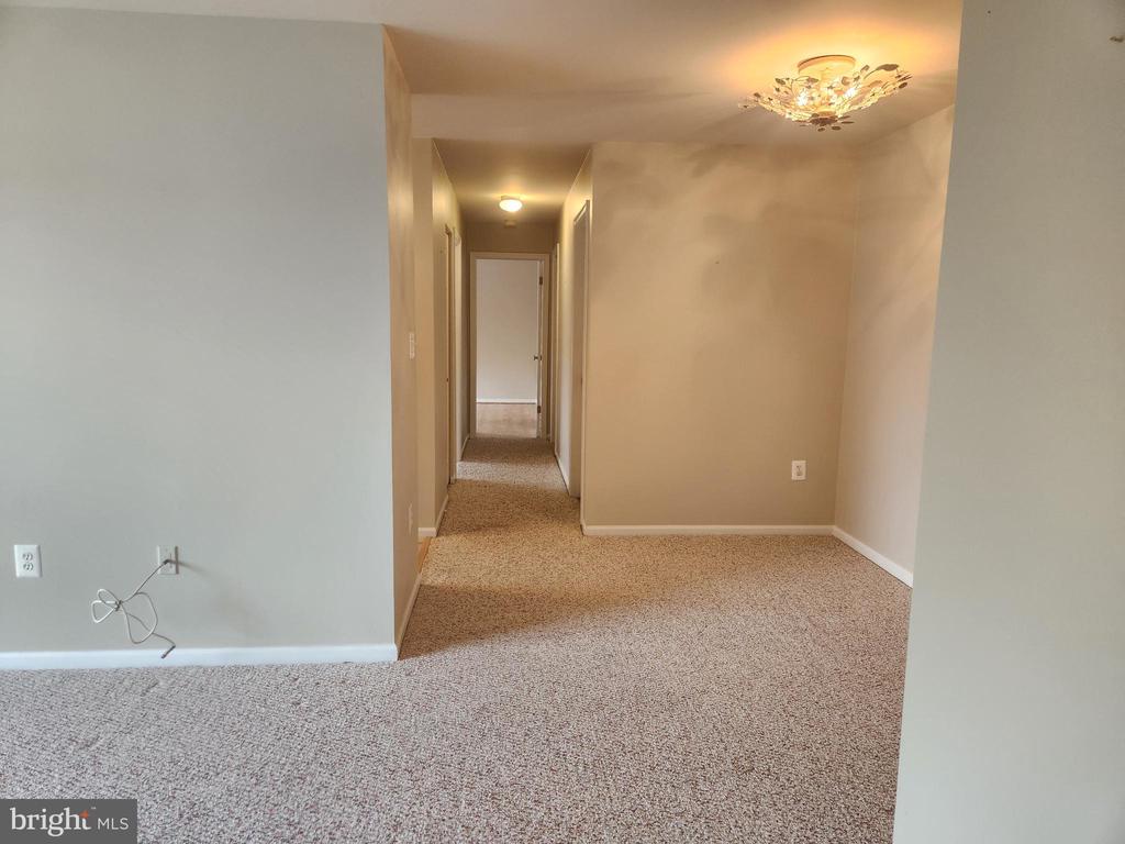 9569 COGGS BILL DR #301