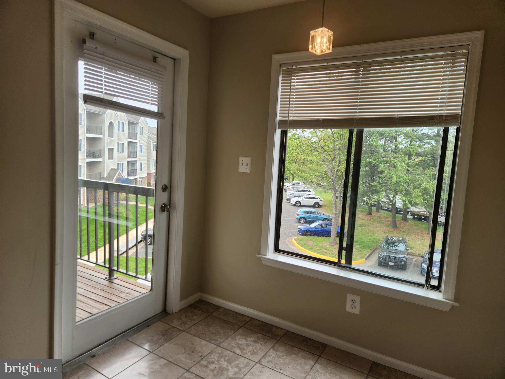 9569 COGGS BILL DR #301