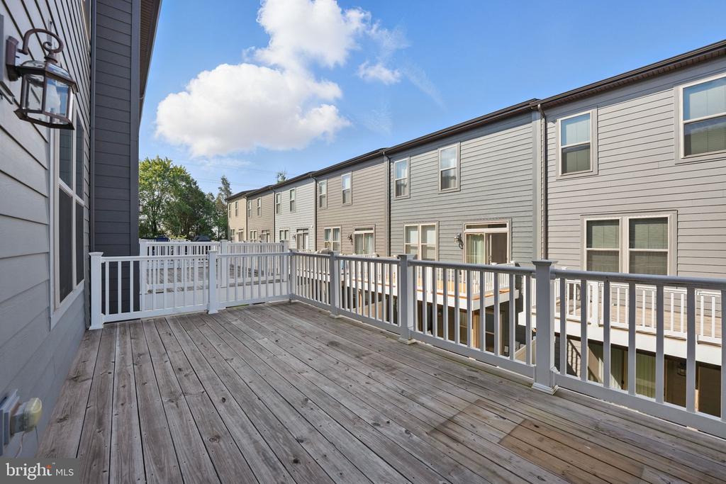 9870 Buchanan Loop
